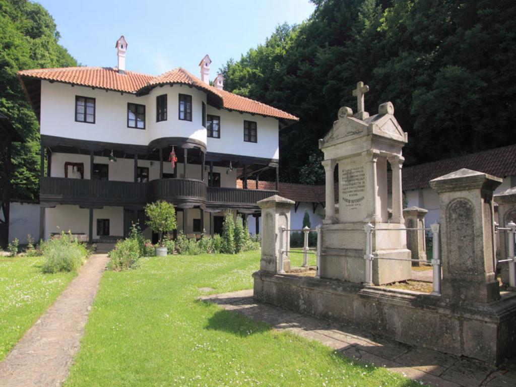 Guesthouse Edelnice Gornja Trepca ภายนอก รูปภาพ