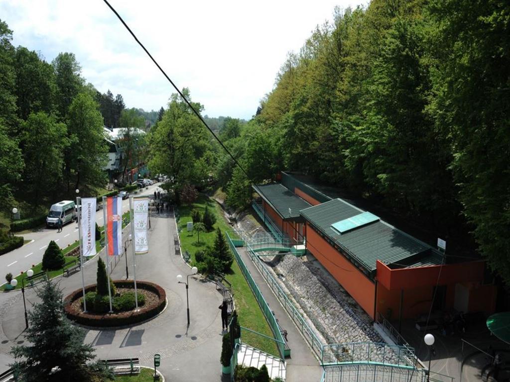 Guesthouse Edelnice Gornja Trepca ภายนอก รูปภาพ