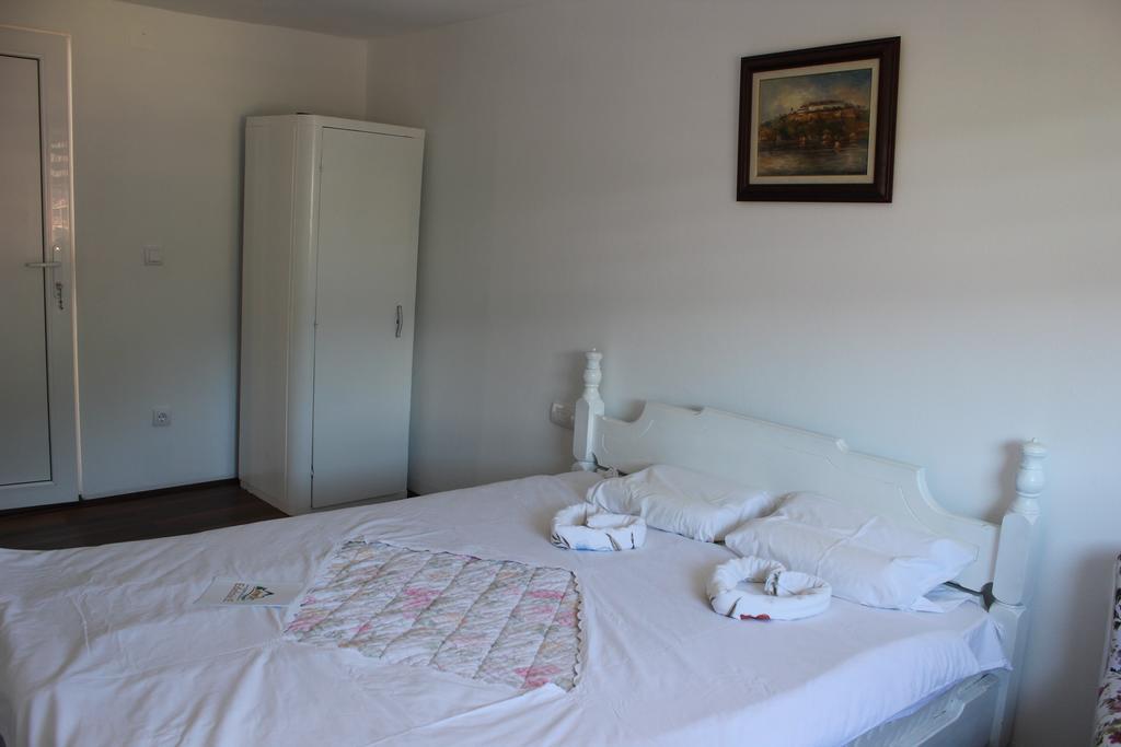 Guesthouse Edelnice Gornja Trepca ภายนอก รูปภาพ