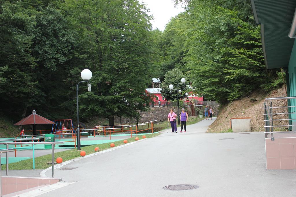 Guesthouse Edelnice Gornja Trepca ภายนอก รูปภาพ
