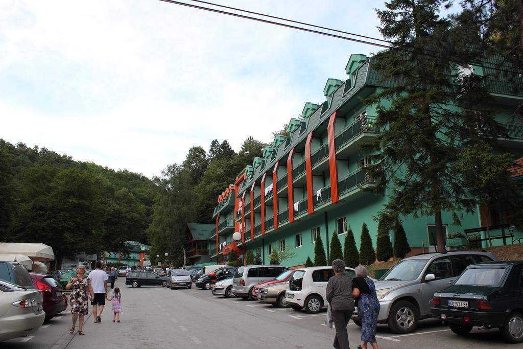 Guesthouse Edelnice Gornja Trepca ภายนอก รูปภาพ